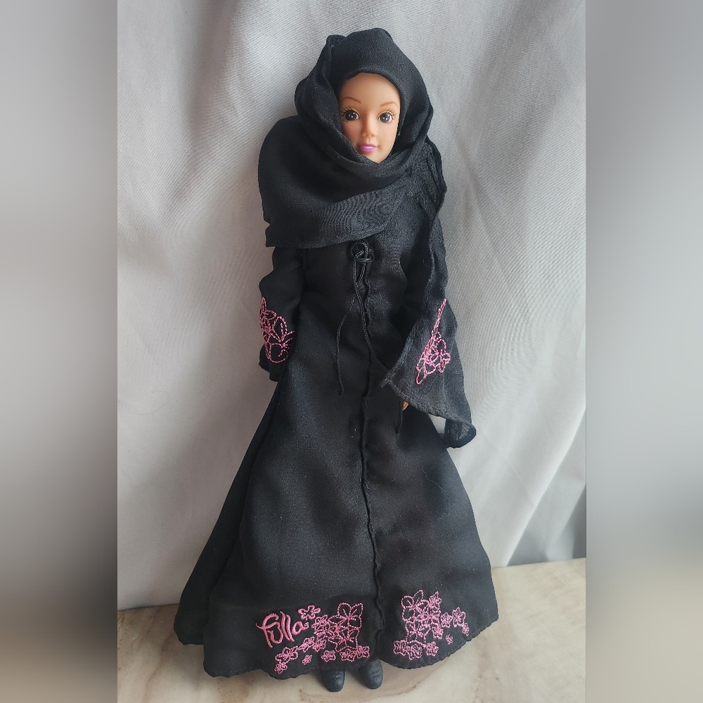 Fulla HTF Muslim Doll By New Boy 2008